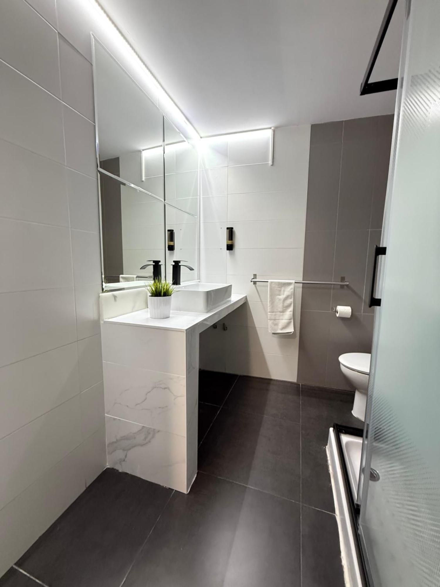 Hostal Letto Dal Mare Valenza Esterno foto